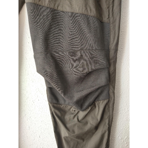 Elm by Matthildur Green Pleated Knee Cropped Pants - Picture 6 of 9